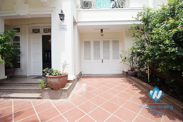 Spacious 4 bedrooms villa for rent in Ciputra